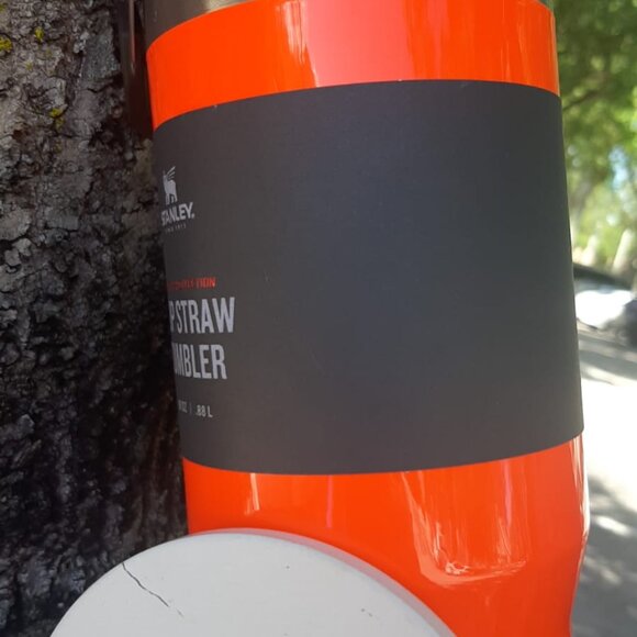 Stanley The Iceflow 30 oz Flip Straw Tumbler Red Made for USA Original - Picture 15 of 15